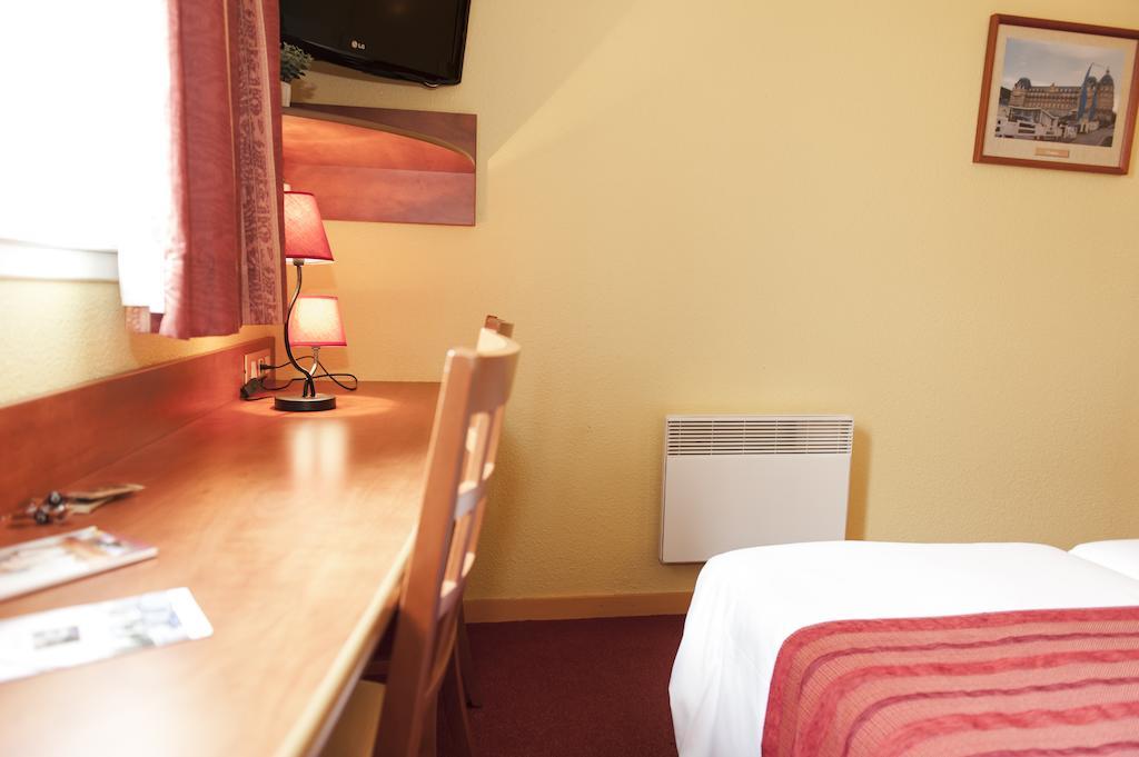 Armony Hotel Bourg-Achard Exterior photo